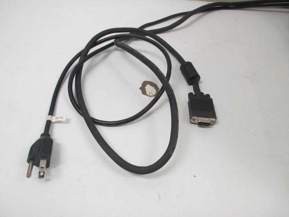 Vintage Compaq 462 CRT Monitor 1995 w/ cords - Image 2 of 4