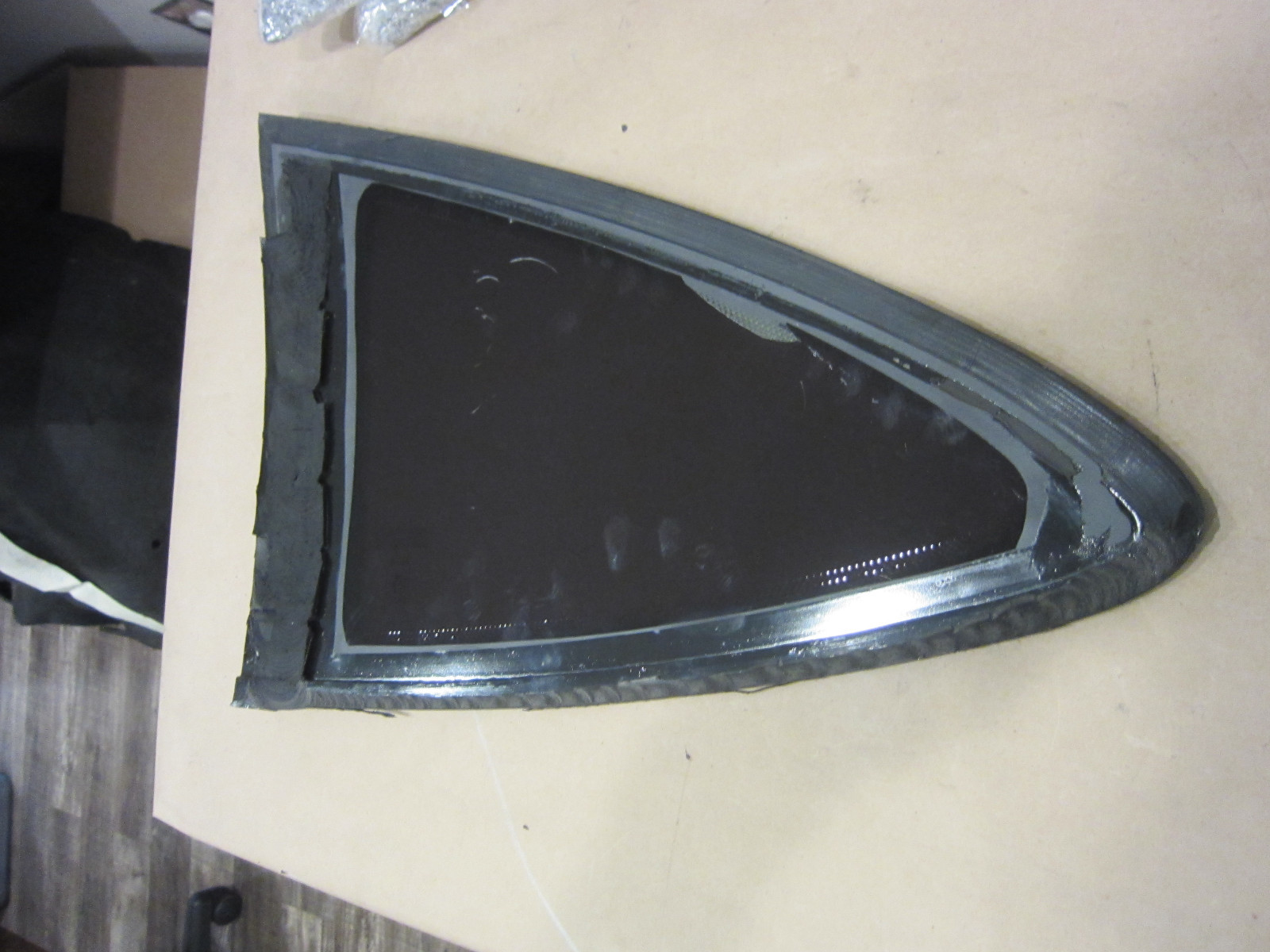 Ferrari 430,360 -  LH Rear Window / Quarter Glass - USED-  P/N  64019000