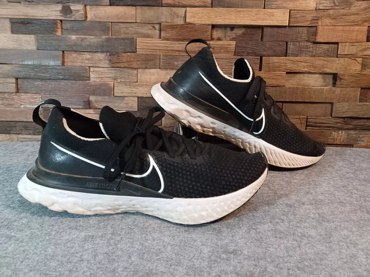 Nike epic react top infinity run black