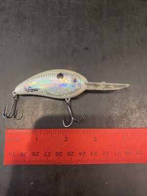 Bomber Fat Free Shad 6 Dances White Pearl Shad #5