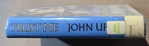 TRUST ME by John Updike vintage 1987 Knopf FIRST EDITION hardcover EX-LIBRARY - Picture 4 of 4