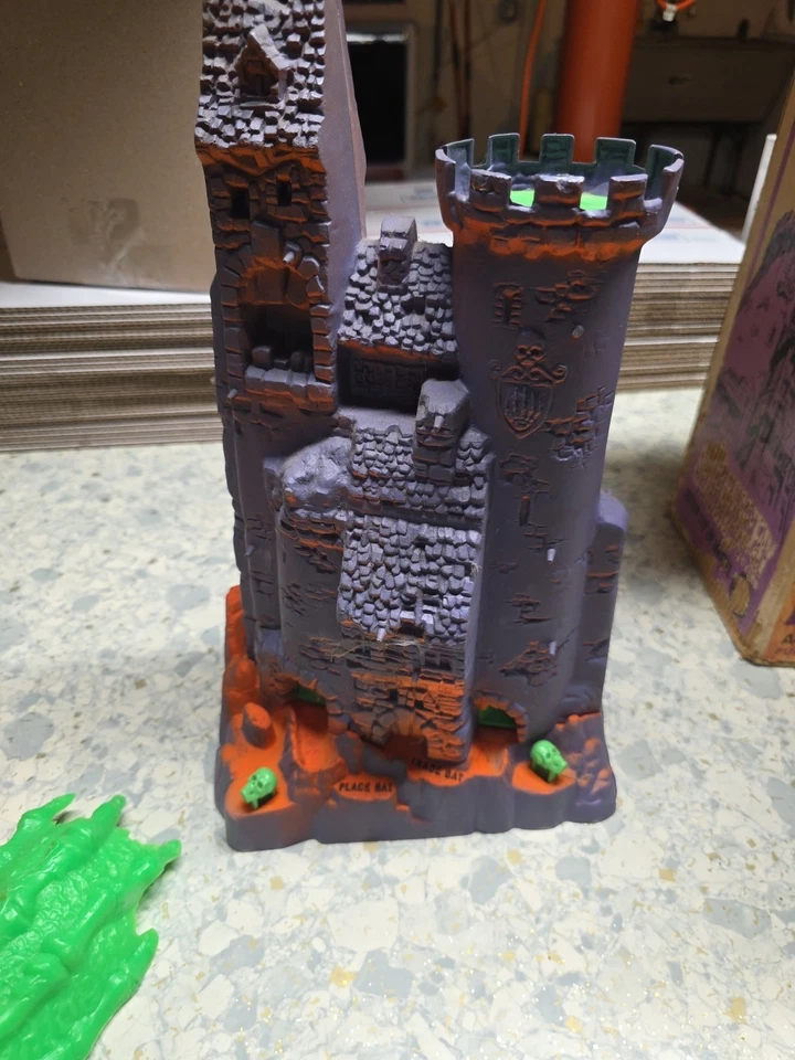 Juguete de acción Mattel Bats In Your Belfry 1964 vintage sin murciélagos Foto 4 de 4