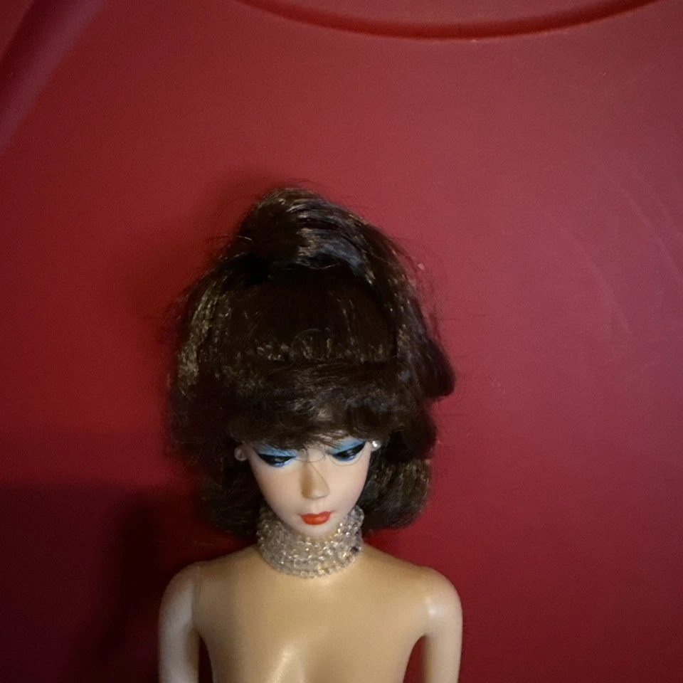 Barbie Cola de Caballo Vintage Solo en el Foco Morena Reproducción Mattel Foto 2 de 4