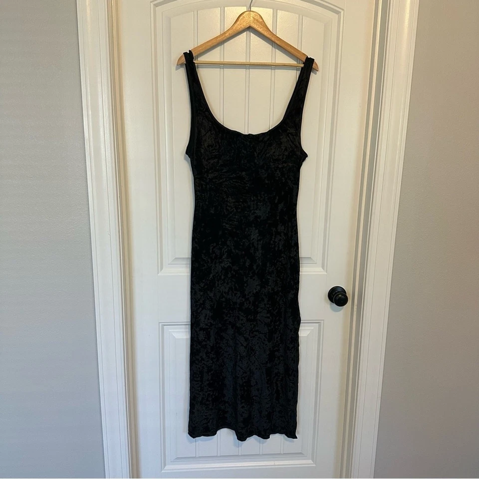 Винтажное черное платье-слип Victoria's Secret с золотой этикеткой бархатное готическое размер средний - Изображение 4 из 4