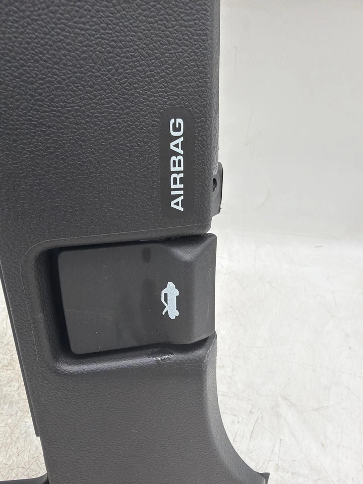 21-25 CHEVROLET TRABLAZER ПРИБОРНОЙ ПАНЕЛИ ЛЕВЫЙ НИЖНИЙ КОЛЕННЫЙ ВАЛИК КРЫШКА ОТДЕЛКИ OEM - Изображение 3 из 4