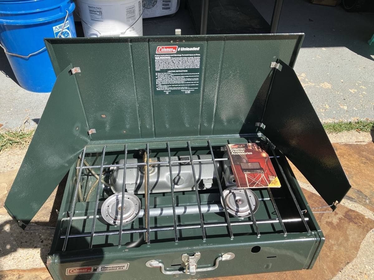 Coleman The Powerhouse Unleaded 414 Dual Fuel 2-Burner Camp Coleman The Powerhouse Unleaded 414 Dual Fuel 2-Burner Camp