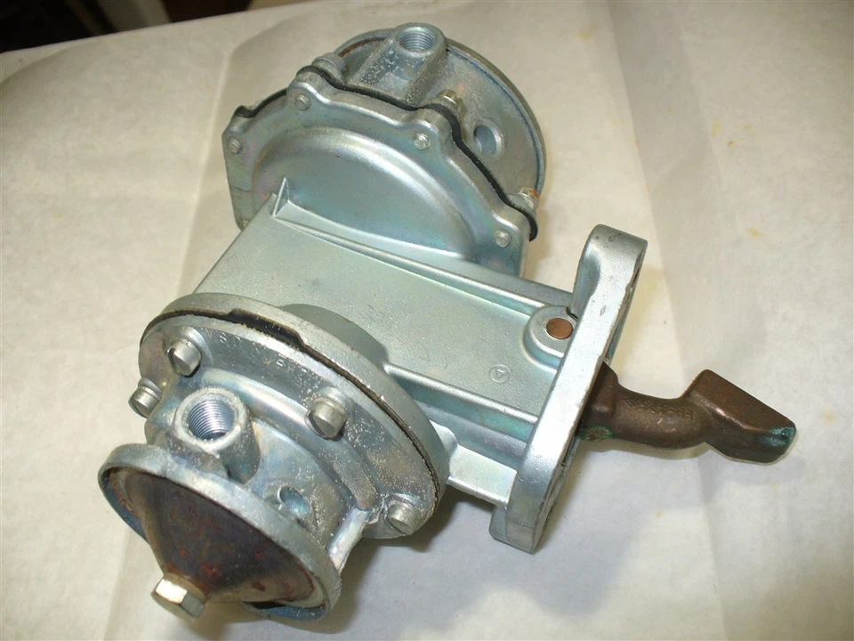 Dodge Plymouth 1949 1950 bomba de combustible doble acción 9418 Foto 2 de 4