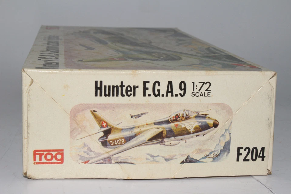 Frog Switzerland Hunter F.G.A.9 Ground Attack Fighter, ESCALA 1:72, NA CAIXA - Imagem 2 de 4