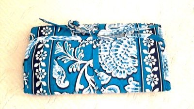 Vera Bradley Quilt Cott Travel Jewel/Cosm Roll Up 3 Compts Snap Dwn Vinyl Zip