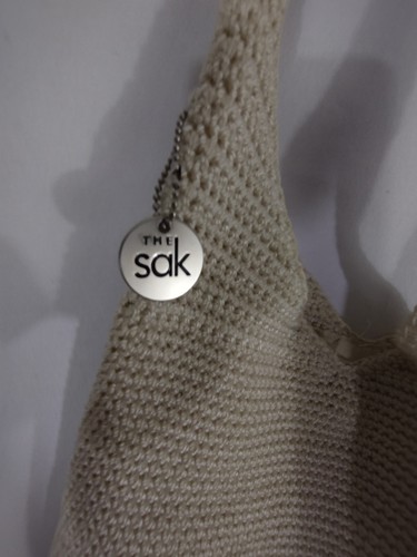 Bolso Bandolera The Sak Mujer Beige Tostado Años 90 Proyecto Crochet Acolchado Usado en Excelente Condición - Imagen 12 de 13