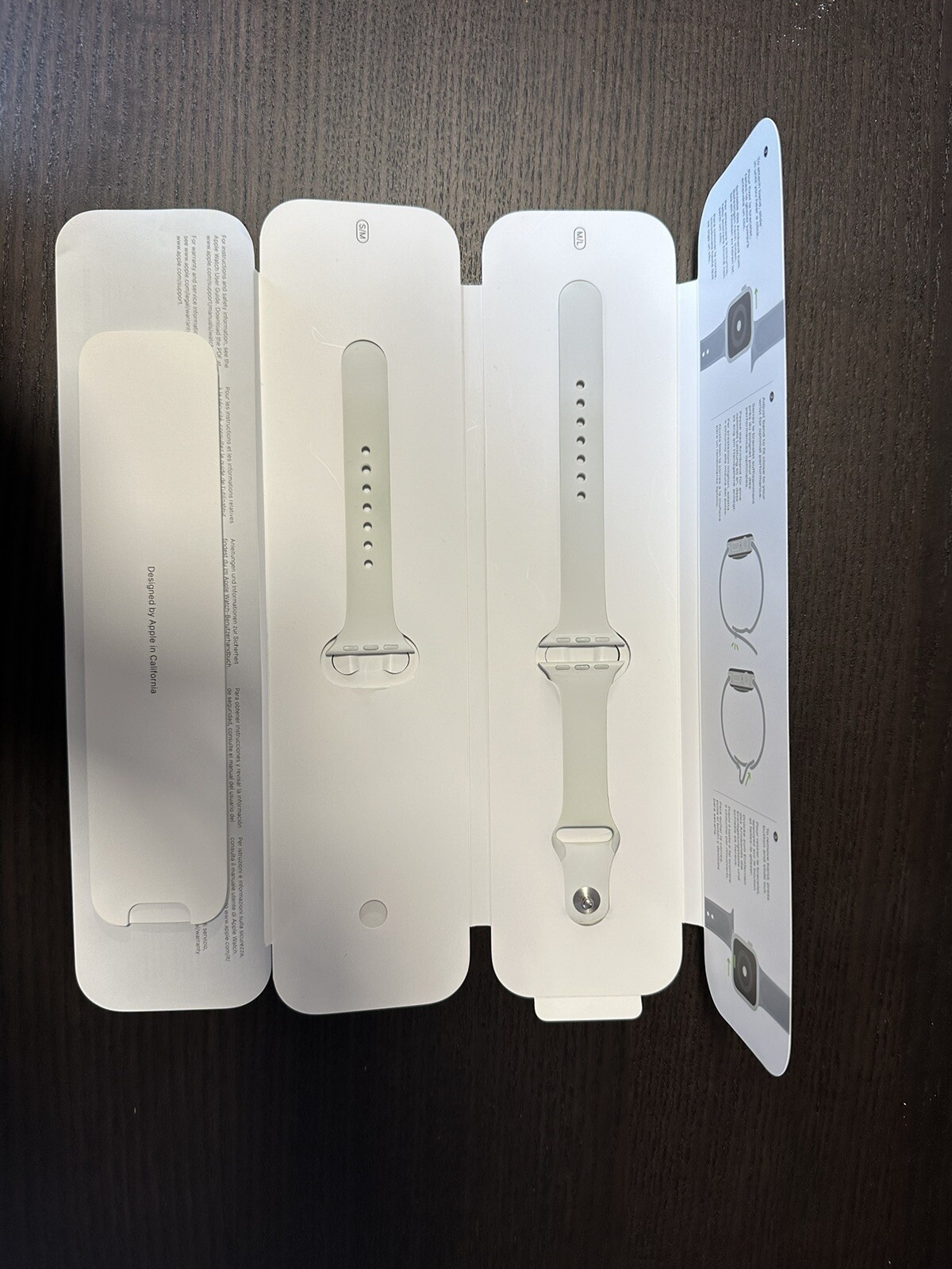 Apple Watch SE 40mm Silver Aluminum Case White Sport Band-image