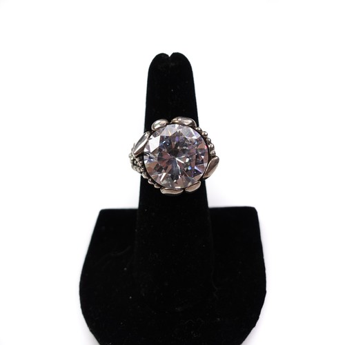 Anillo de textura de rayas King Baby Studio con circonio cúbico EE. UU. .925 talla 7 - Imagen 2 de 11