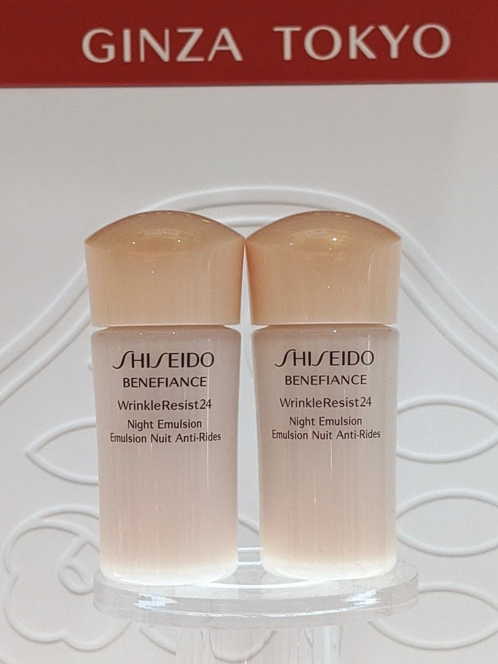 Emulsión Shiseido Benefiance WrinkleResist24 Night - Tamaño de viaje 15 ml / 0,5 OZ  Foto 2 de 4