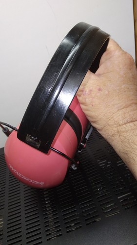 Winchester EarMuff Hearing Protection (Pink) Headset - Picture 12 of 16