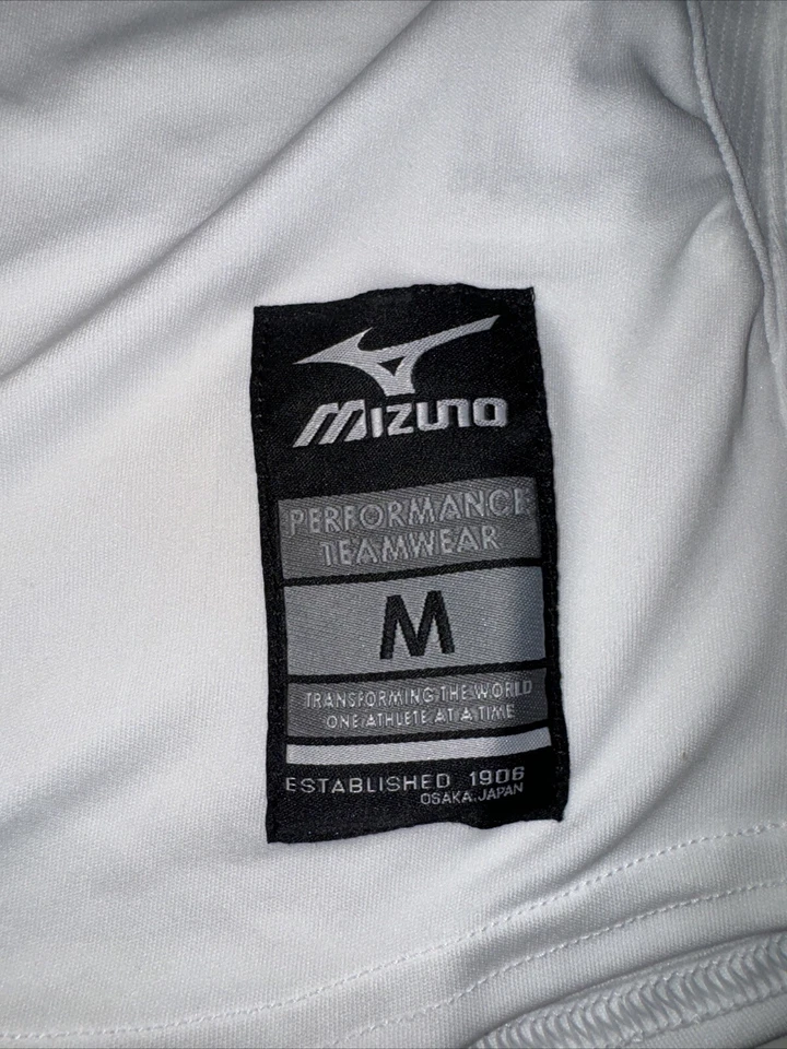 Camiseta deportiva de softbol blanca de manga corta de 2 botones de Mizuno para niña  Foto 4 de 4