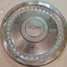 Vintage Chevrolet Hubcap 132 Vintage Chevrolet Hubcap 132
