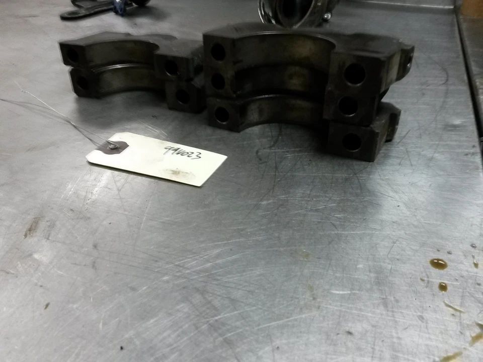 Engine Block Main Caps For 15-17 Volkswagen Passat  1.8 - Image 3 of 4