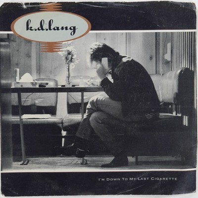 KD LANG Im Down To My Last Cigarette SIRE 7-27919 VG+ 45 1988 Country Rock 7''