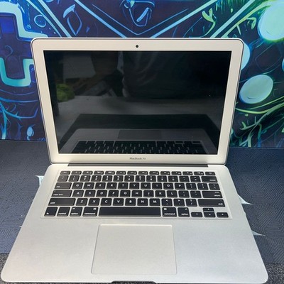 Apple MacBook Air A1466 13.3” – Intel Core i5 – 4GB RAM 120GB SSD