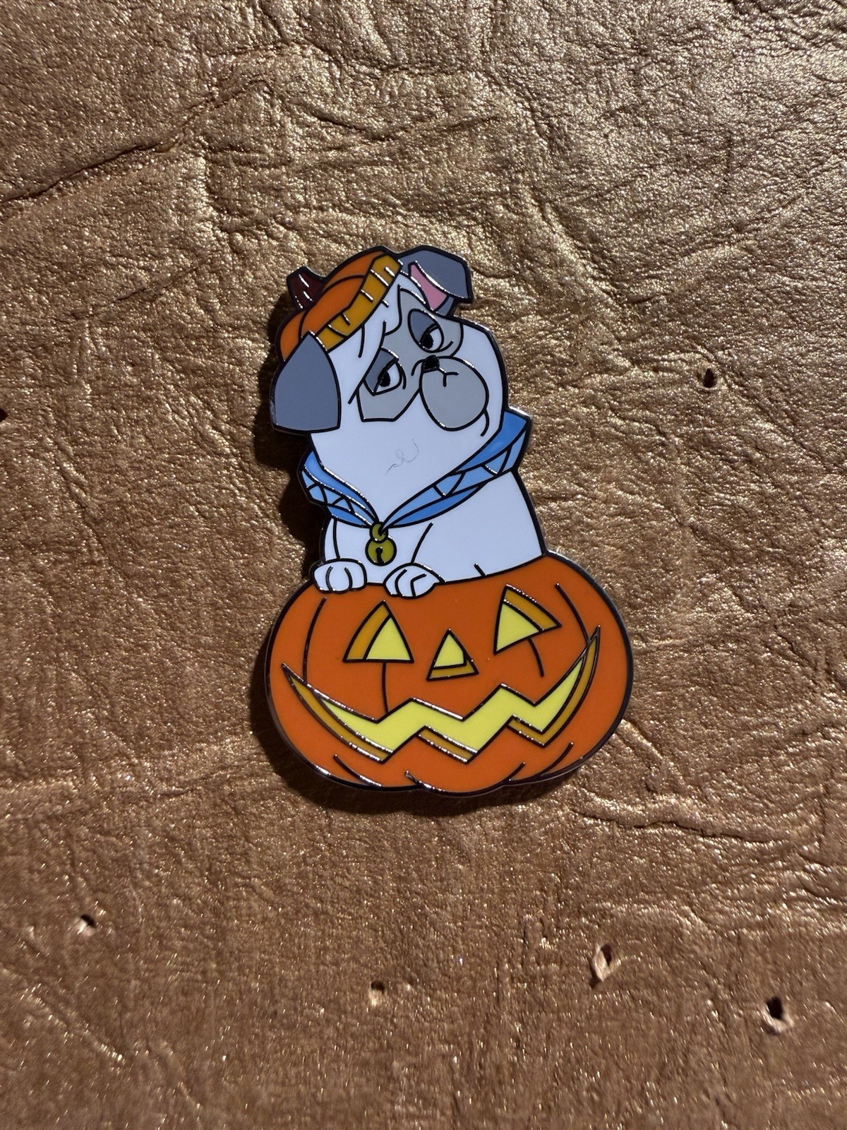 2025 Disney Parks Pumpkin Pals Halloween Mystery Pin Pocahontas Percy Pin