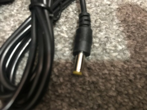SEGA MEGA DRIVE 2 Console Power Supply + Scart Lead Cable UK Seller - Picture 3 of 3