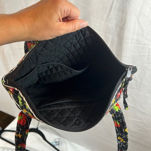 Erdbeere Damen Stepp Handtasche schwarz mit Erdbeer Taschen gefüttert - Bild 7 von 7