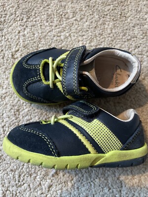 Clarks Boys Trainers Size 4G UK
