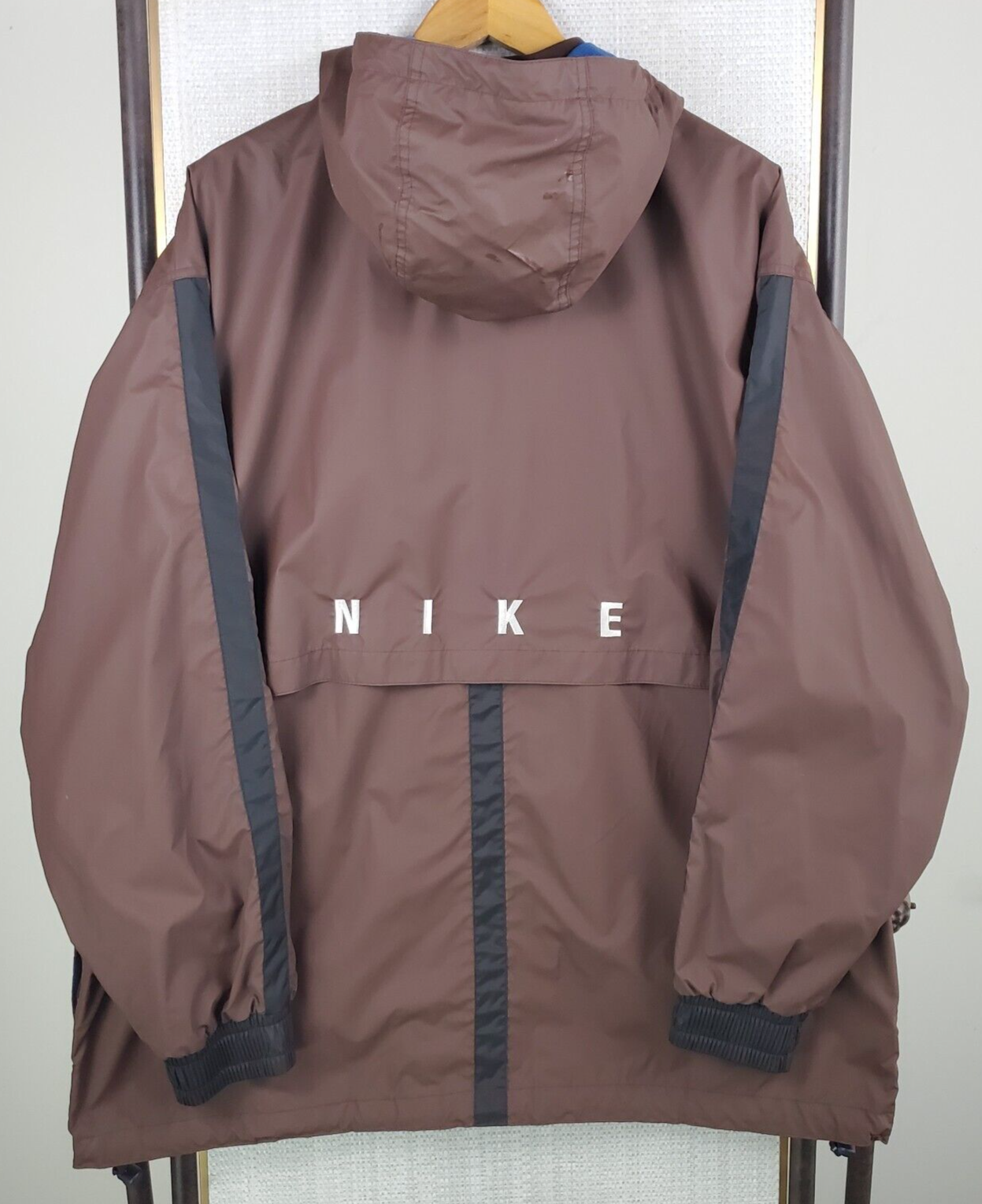 SACAI X NIKE Giacca uomo vintage Nike taglia XL gommata full zip con cappuccio impermeabile marrone