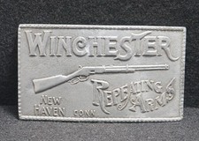 WA03108 GREAT 1970s VINTAGE  WINCHESTER REPEATING ARMS  GUN BELT BUCKLE