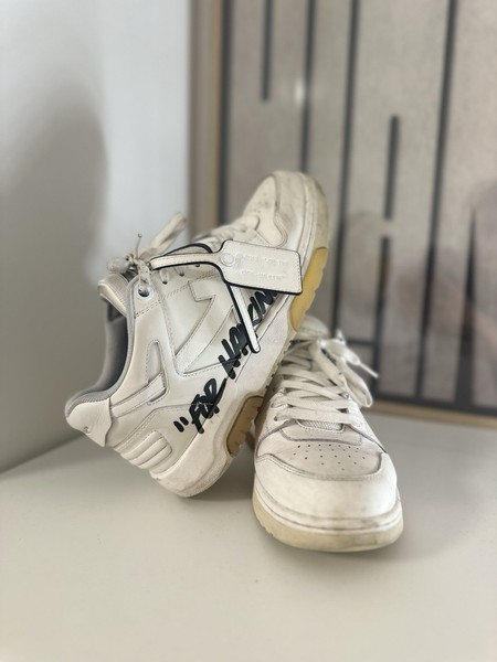 "Out Of Office" Offwhite Sneaker Damen Grösse 40