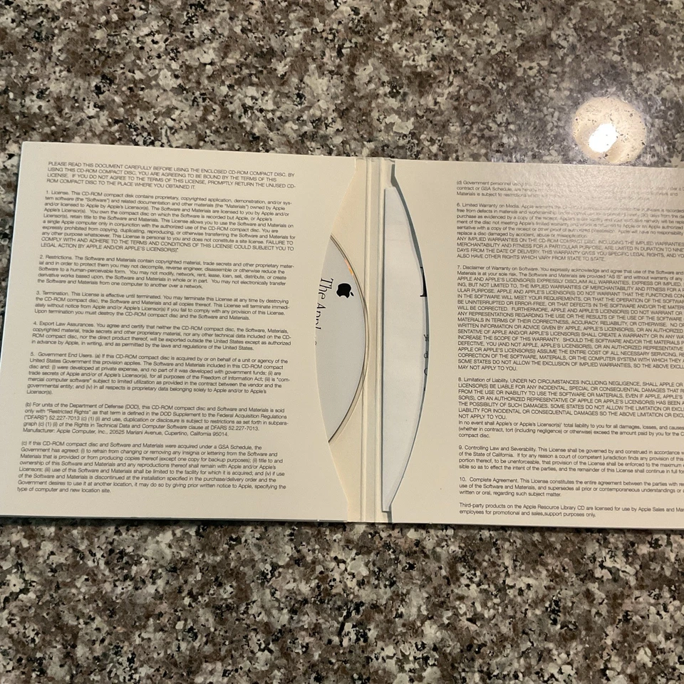 The Apple Sales and Marketing Resource Library Internal Edition Nov. 1998 - Image 2 of 4