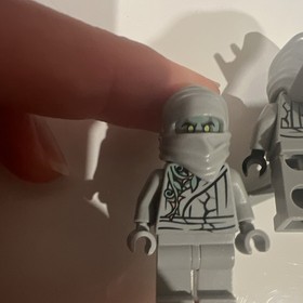 LEGO NINJAGO Grey Ghost student Minifigures Lot of 2 70590