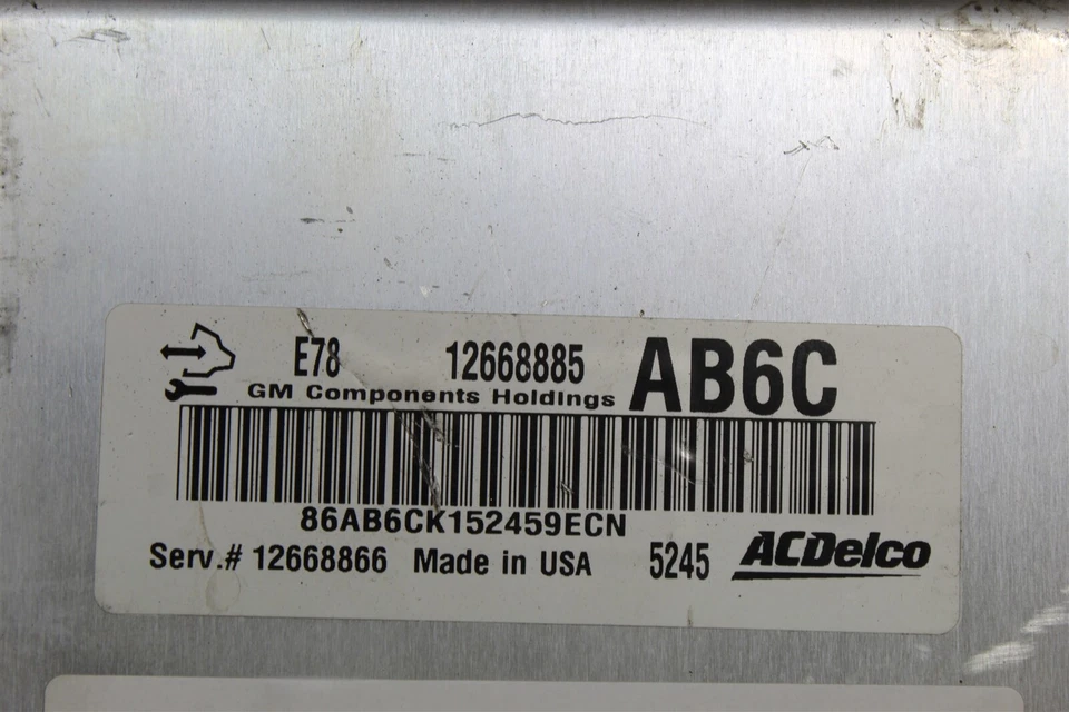 12668866 Chevrolet Sonic 2012-2016 Unidad de control del motor Módulo ECU 16D3 399 B40 Foto 2 de 4