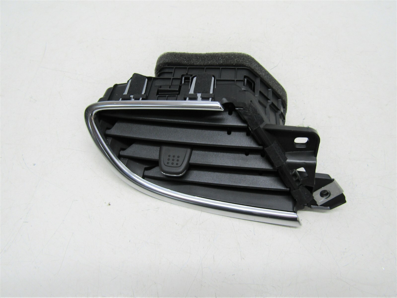 VAUXHALL MOKKA X 2017-19 NEARSIDE LEFT FRONT DASHBOARD AIR VENT 42570817  O0367