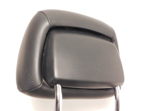 Передний подголовник w204