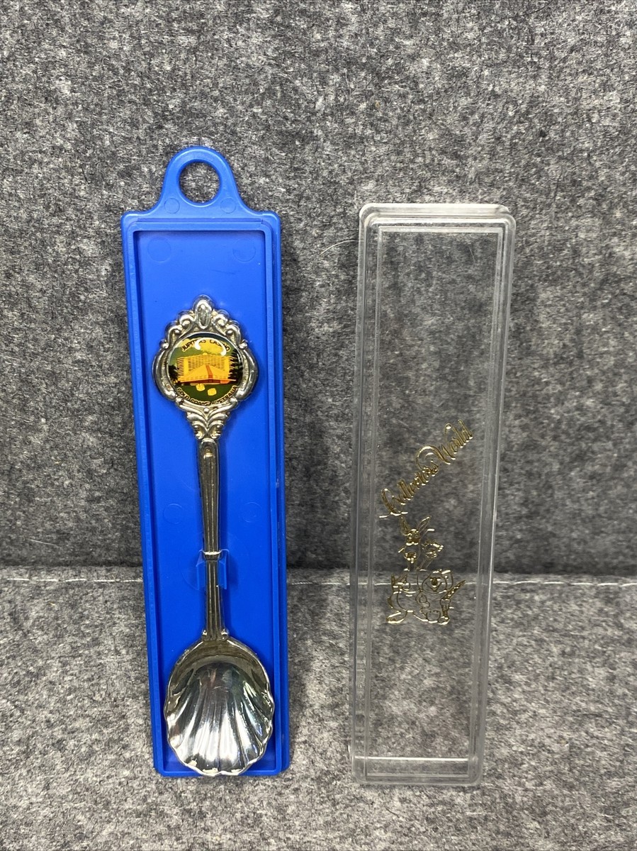 Collectible Jupiters Casino QLD Gold Coast Souvenir Spoon Aust