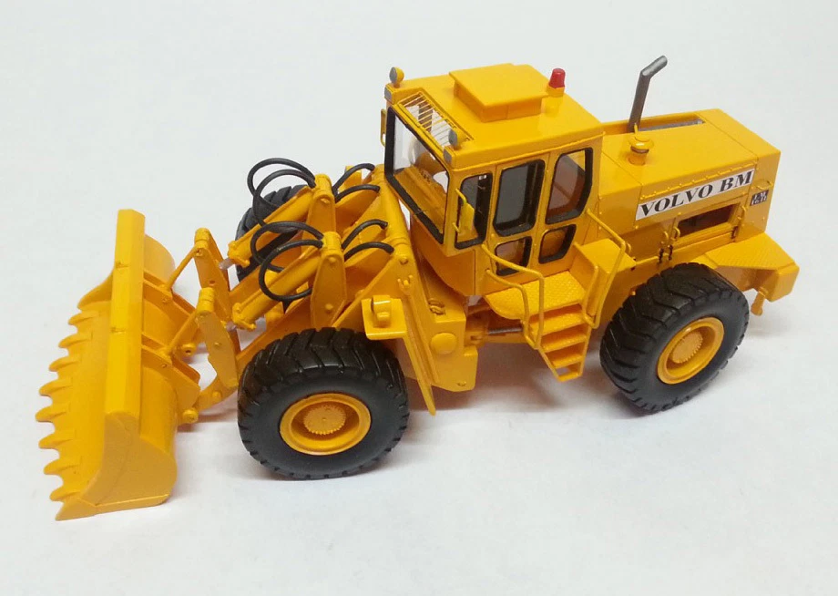 1/50 Volvo BM 1641 Loader - High Quality Resin KIT by Fankit Models - Image 4 of 4