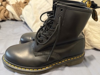 Dr. Martens Classic 1460 Black Leather Boots Ladies US 8 UK 7; Men s US 7 UK 6