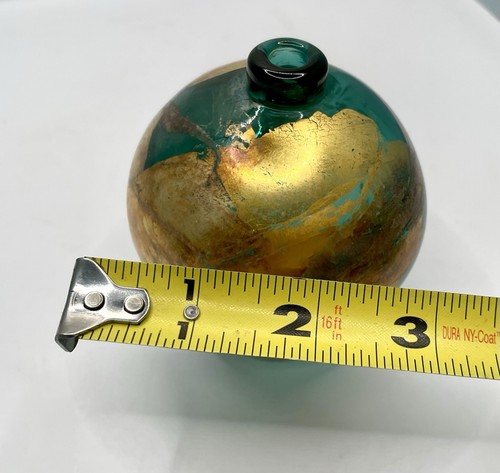 Vintage Malta? Teal Art Glass Round Vase Gold Leaf Signed 3” (Y1) - Picture 10 of 11