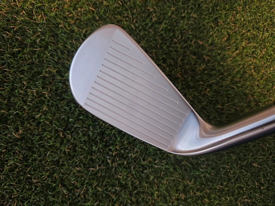 TITLEIST T200 FORGED 3 IRON MITSUBISHI MMT 80S GRAPHITE STIFF FLEX 40" - Image 4 of 4