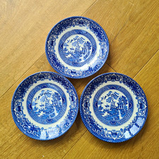 Old Willow 3x Ironstone Willow Pattern Blue & White Plates, England