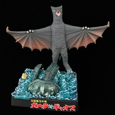 2004 Furuta Godzilla 1967 Gamera vs. Gyaos Tokusatsu Series Diorama Kaiju Figure