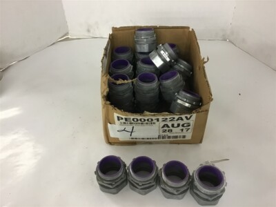 Regal 605 Compression Connector 1 1/2'' Lot of 26