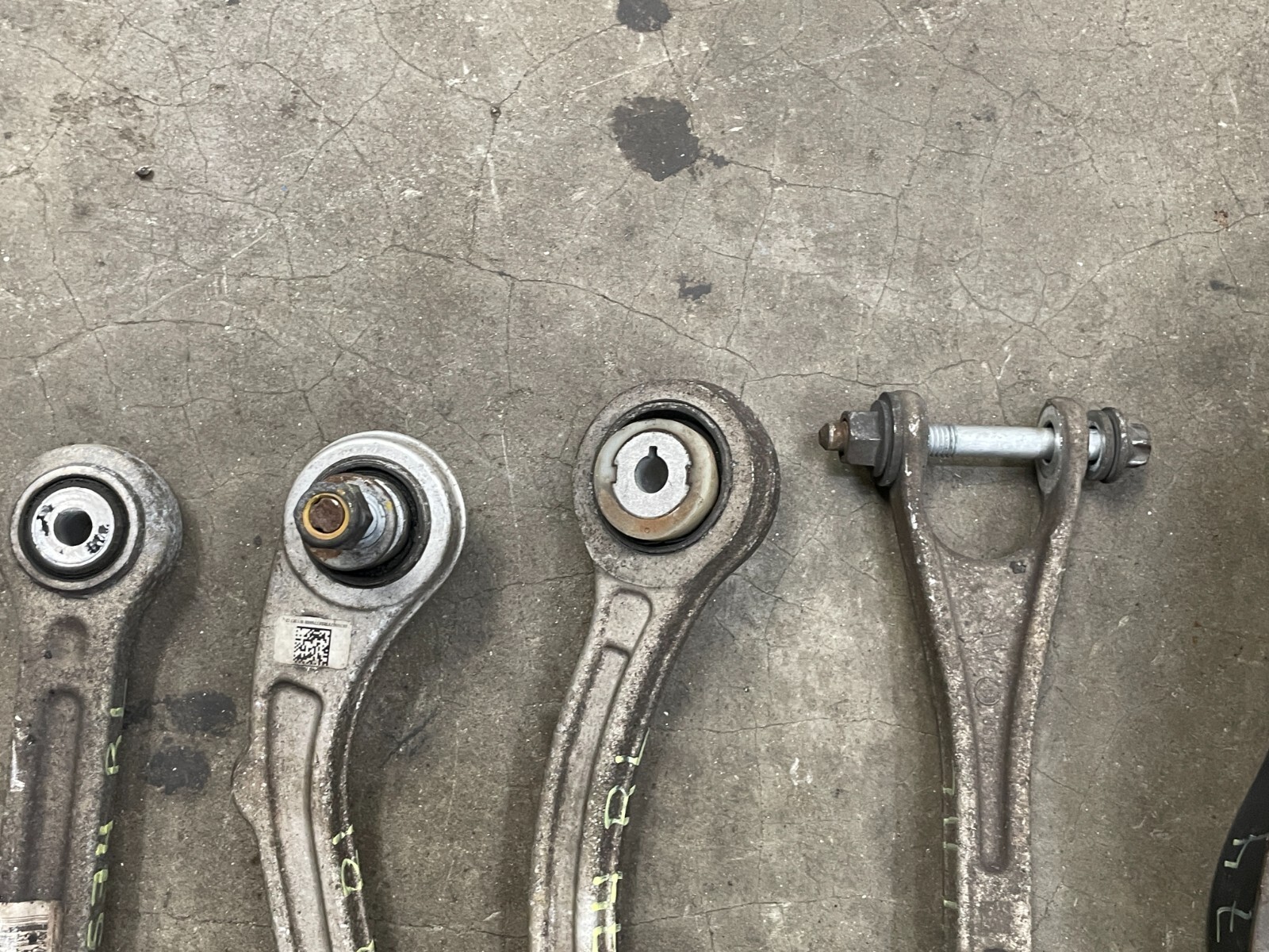 14-17 Maserati Quattroporte GTS Rear Left Upper Lower Control Arm RWD 1574 OEM