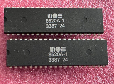 8520A-1 MOS/CSG ODD EVEN (x2) from an AMIGA 2000 rev.4.1 #33 87