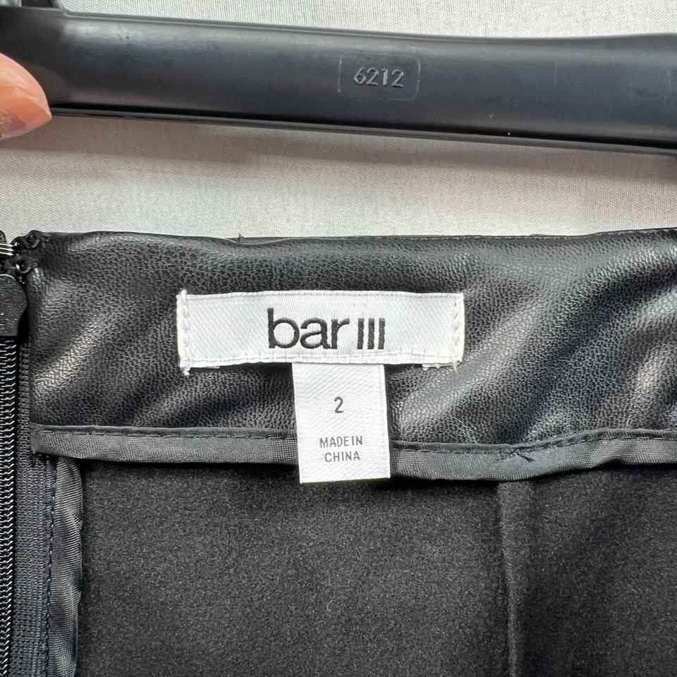 Saia de couro sintético Bar III feminina tamanho 2 preta elástica festa festival concerto nova com etiquetas - Imagem 4 de 4