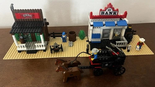 LEGO Western Gold City Junction (6765) (With instructions)