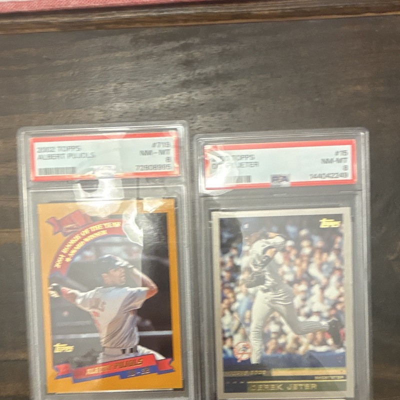 Topps PSA 8 Derek Jeter 2000 #15 & Albert Pujols 2002 #719 (2 Cards)