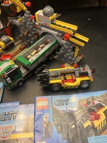 Lego City The Mine 4204 99.5% Complete W/Instructions
