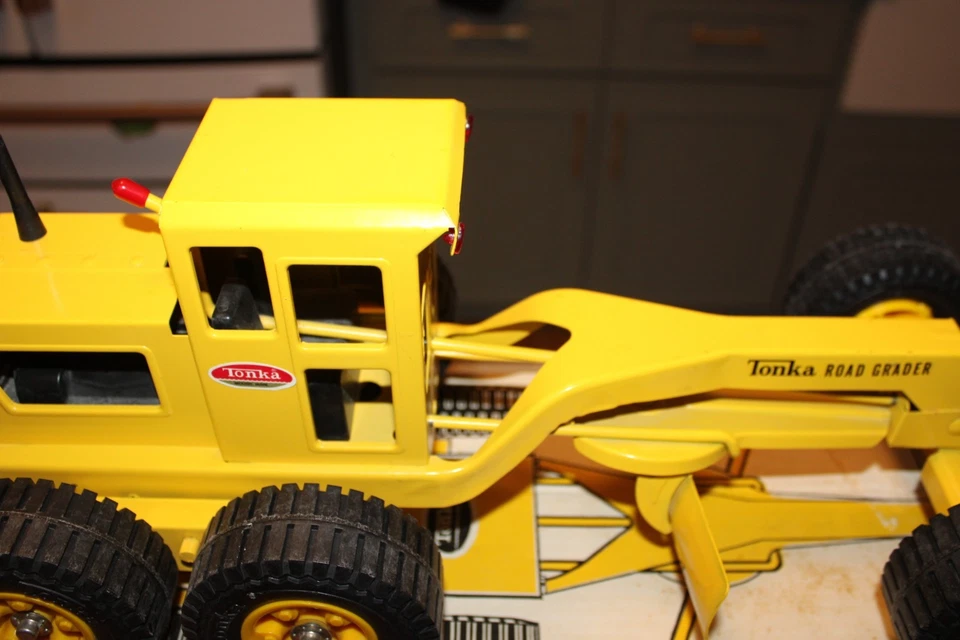 NIVELADORA DE CARRETERA TONKA VINTAGE #2510 CON CAJA EXCELENTE ESTADO GRAN REGALO DE NAVIDAD Foto 3 de 4